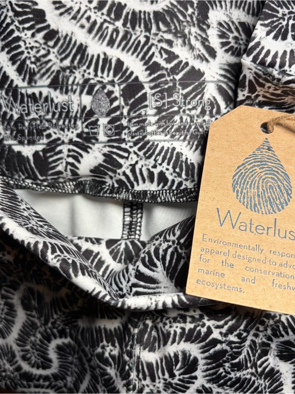 Waterlust Coral Conservation Leggings NWT S UPF 50+ Swim Surf Dive Activewear - Picture 5 of 5